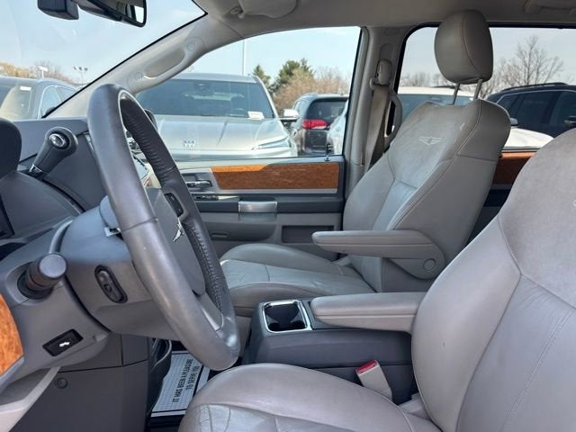 2009 Chrysler Town & Country Limited