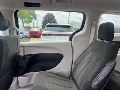 2018 Chrysler Pacifica LX