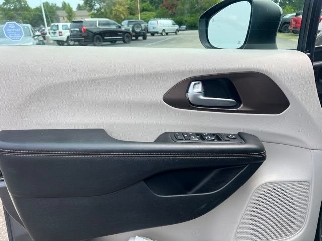 2018 Chrysler Pacifica LX