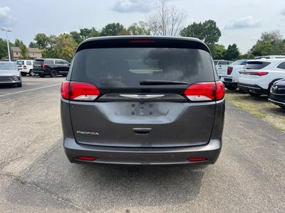 2018 Chrysler Pacifica LX