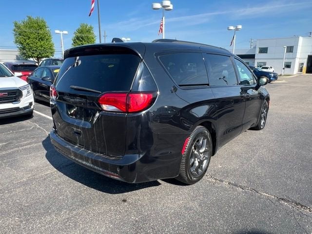 2018 Chrysler Pacifica Touring L Plus