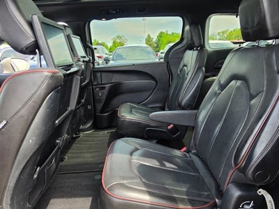 2020 Chrysler Pacifica Limited 35th Anniversary