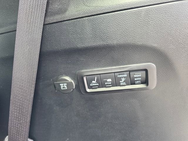 2020 Chrysler Pacifica Limited 35th Anniversary