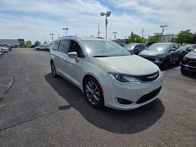 2020 Chrysler Pacifica Limited 35th Anniversary