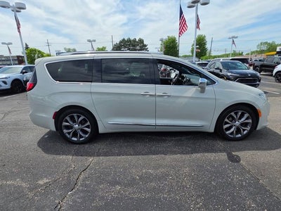 2020 Chrysler Pacifica Limited 35th Anniversary