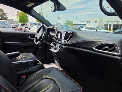2020 Chrysler Pacifica Limited 35th Anniversary