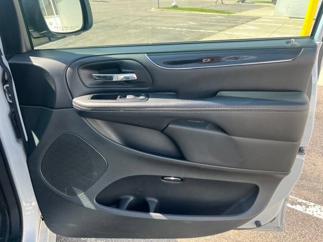 2015 Dodge Grand Caravan SXT Plus