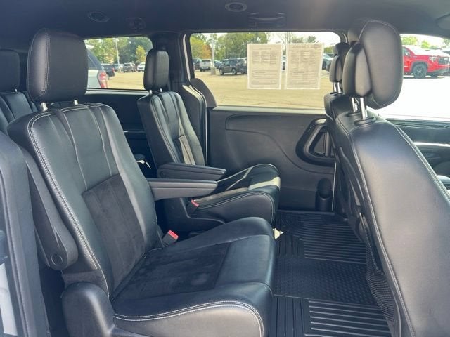 2015 Dodge Grand Caravan SXT Plus