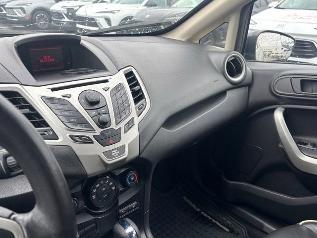 2011 Ford Fiesta SES