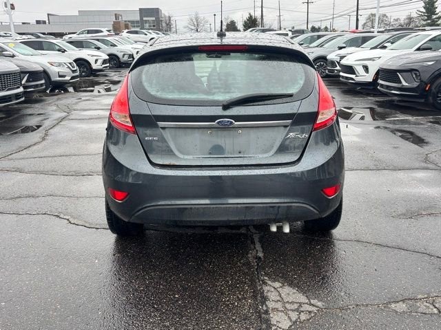 2011 Ford Fiesta SES