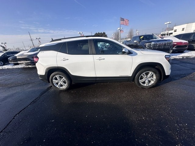 2023 GMC Terrain SLE