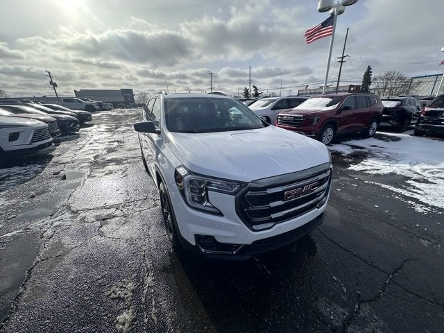 2023 GMC Terrain AT4