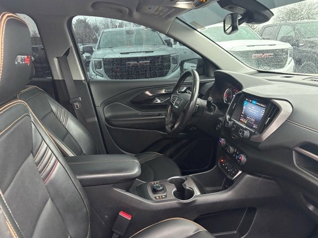 2022 GMC Terrain AT4