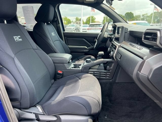 2025 Toyota Tacoma 4WD SR