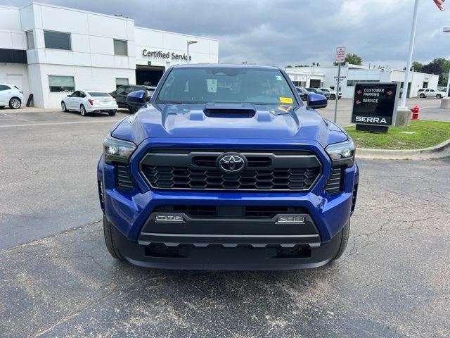 2025 Toyota Tacoma 4WD SR
