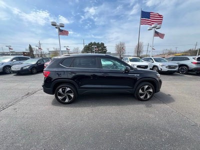 2023 Volkswagen Taos SE