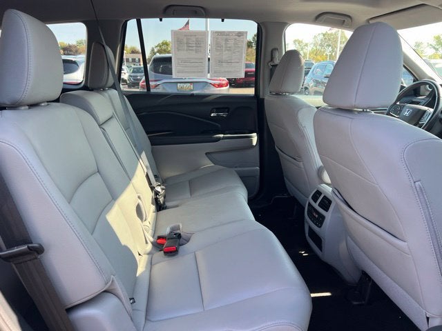 2022 Honda Pilot Black Edition