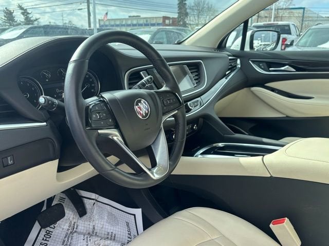 2023 Buick Enclave Essence