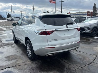 2023 Buick Enclave Essence