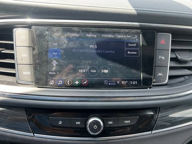 2024 Buick Enclave Essence