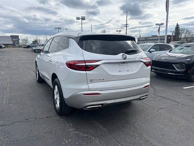 2021 Buick Enclave Essence