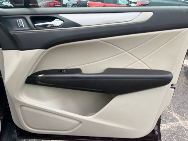 2019 Lincoln MKC Standard