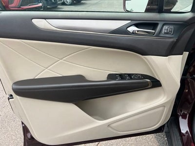 2019 Lincoln MKC Standard