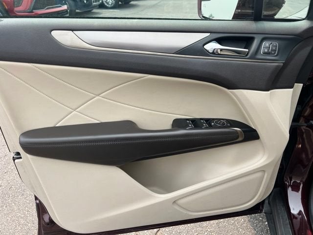 2019 Lincoln MKC Standard