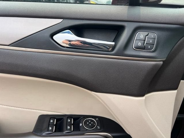 2019 Lincoln MKC Standard