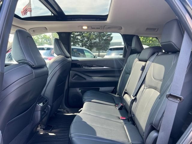 2023 INFINITI QX60 PURE