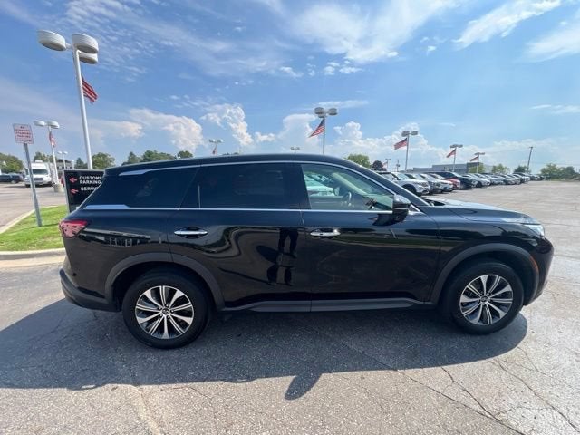 2023 INFINITI QX60 PURE