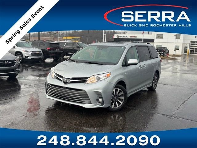2020 Toyota Sienna XLE