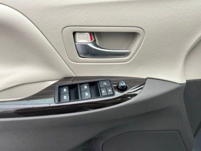 2020 Toyota Sienna XLE
