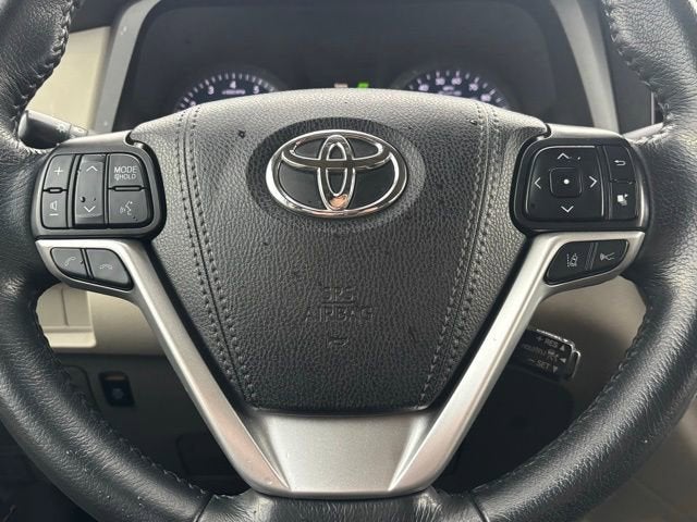 2020 Toyota Sienna XLE
