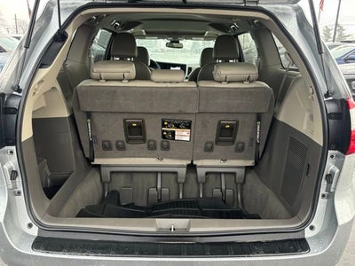 2020 Toyota Sienna XLE