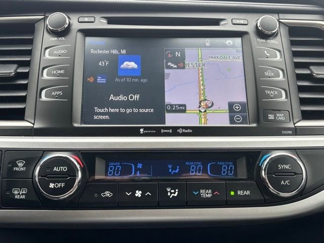 2019 Toyota Highlander SE