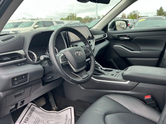 2023 Toyota Highlander L