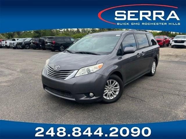 2011 Toyota Sienna XLE AAS