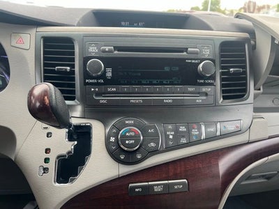 2011 Toyota Sienna XLE AAS