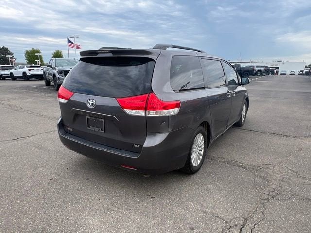 2011 Toyota Sienna XLE AAS