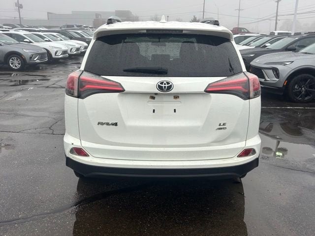 2016 Toyota RAV4 LE
