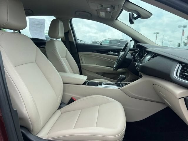 2019 Buick Regal Sportback Essence