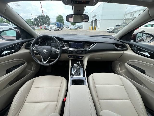 2019 Buick Regal Sportback Essence