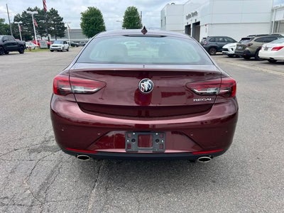 2019 Buick Regal Sportback Essence