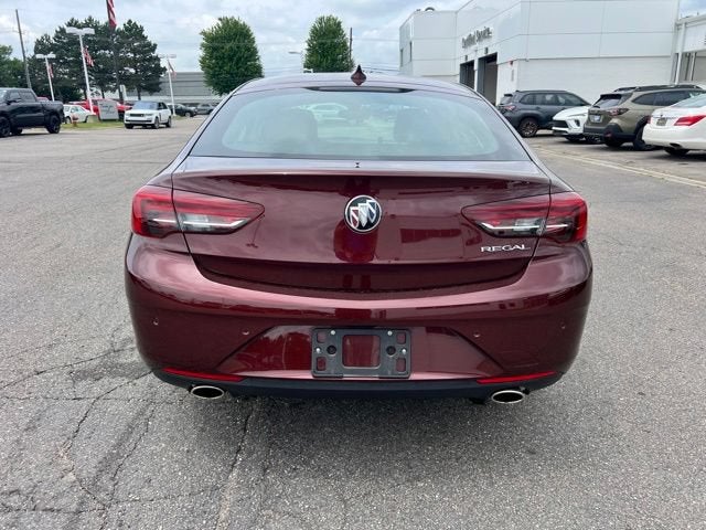 2019 Buick Regal Sportback Essence