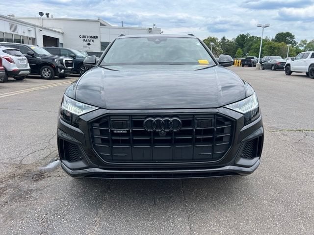 2022 Audi Q8 Premium Plus