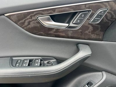 2022 Audi Q8 Premium Plus
