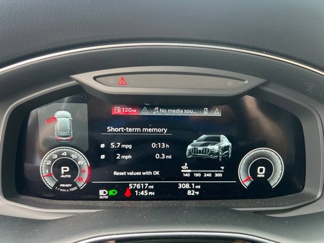 2022 Audi Q8 Premium Plus