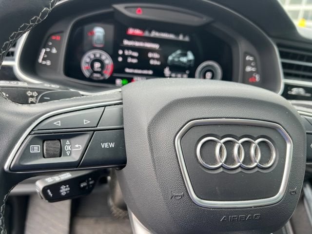 2022 Audi Q8 Premium Plus
