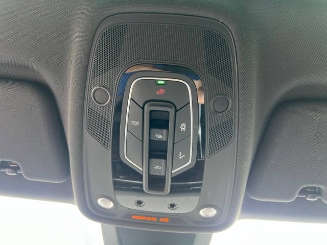 2022 Audi Q8 Premium Plus